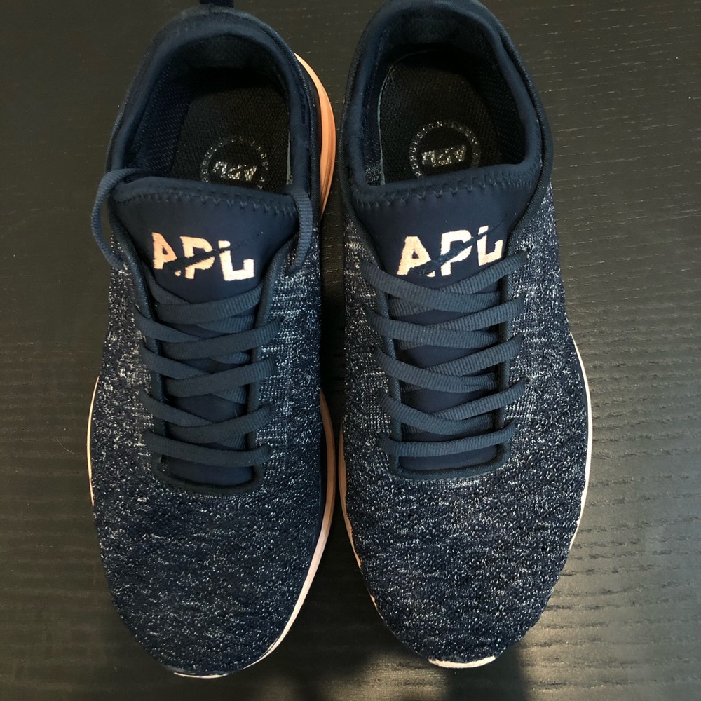 π SOLD APL Women's TechLoom Phantom in Navy & Pin - Picture 5 of 10